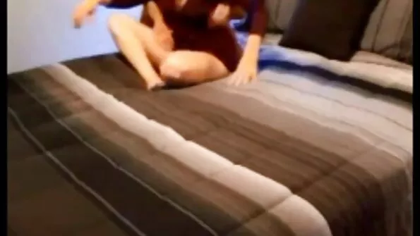 Gimtadienį švenčiau audringu grupiniu seksu su penkiais vyrais iš karto.